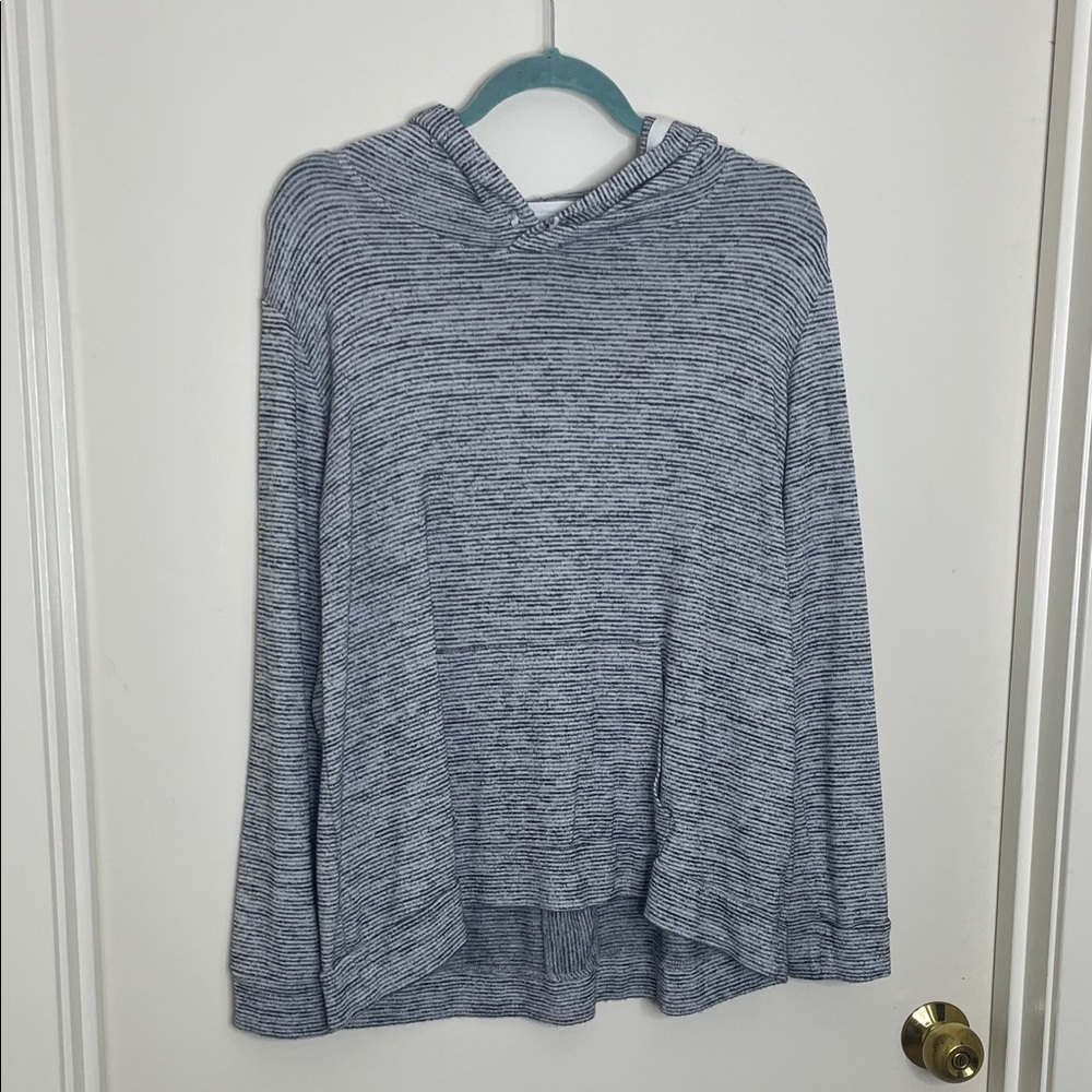 Market & Spruce Gray Striped Hoodie